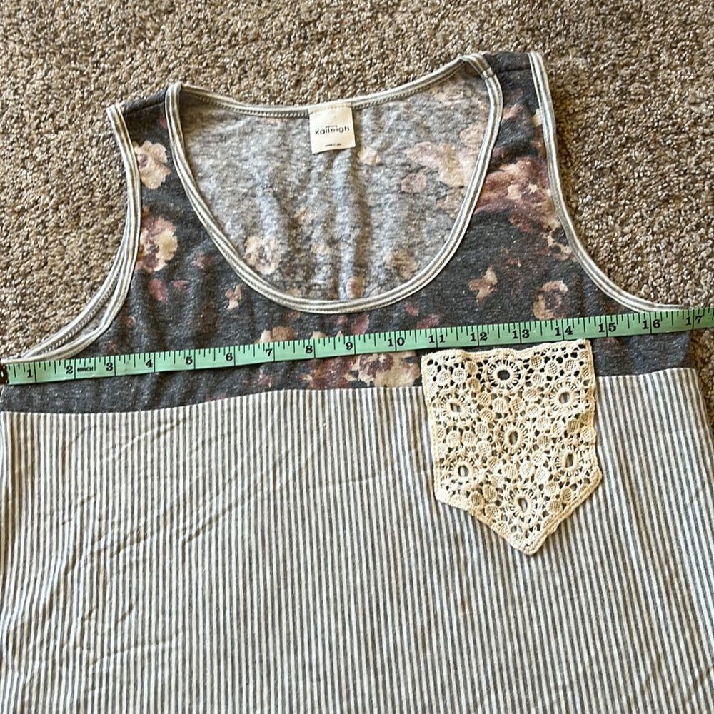 Multi-Print Tank Top - Picture 5 of 10